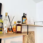 Helena Apartments - Secondo Canto